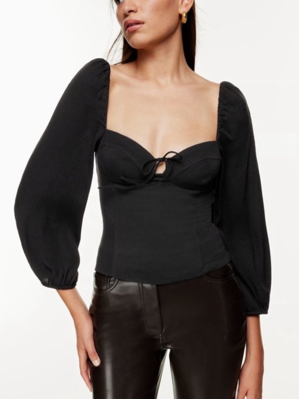 Aritzia Wilfred Novella Sweetheart Blouse in Black Size M